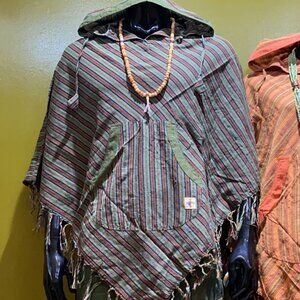 Cotton Diamond-Cut Front Pocket Hoodie Poncho - Stripes (Green)